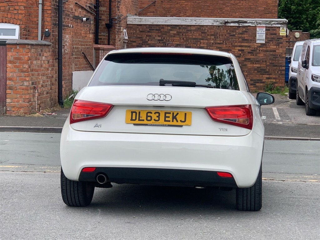 Audi A1 1.6 Tdi Sport Euro 5 Ss DL63EKJ White #5