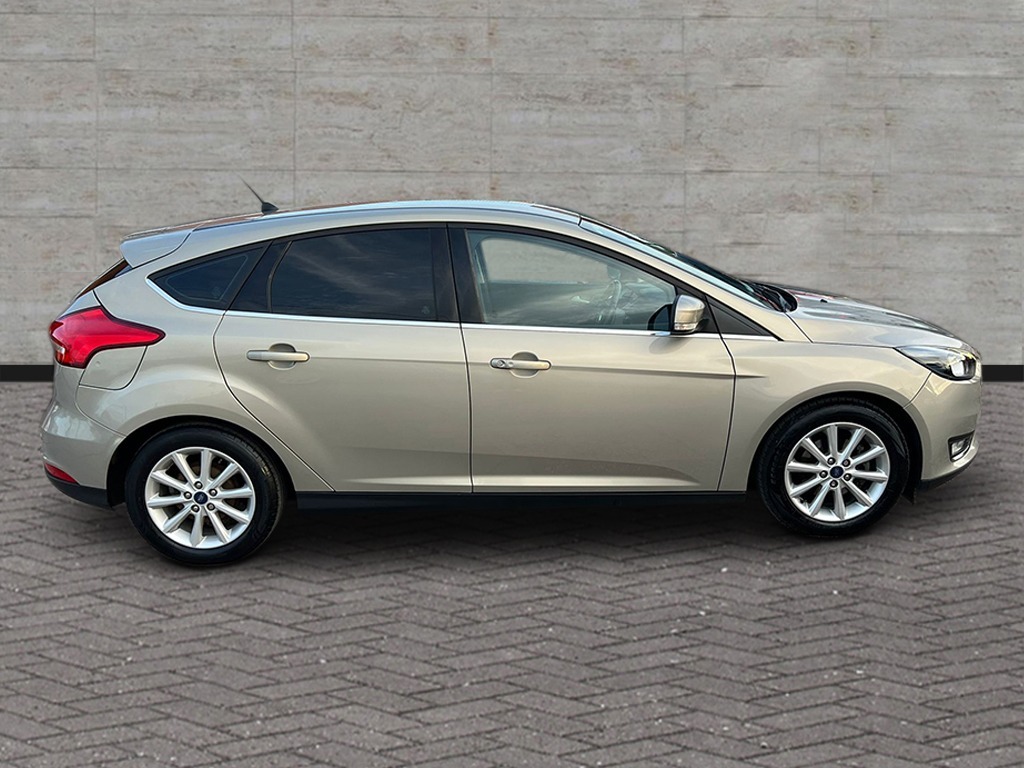 Ford Focus Titanium 1.0 Full Service History New W MT67FGU Silver #6