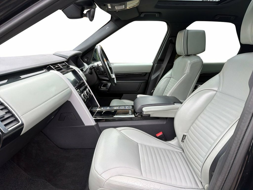Land Rover Discovery 3L Hse Luxury PL69XSC Black #3