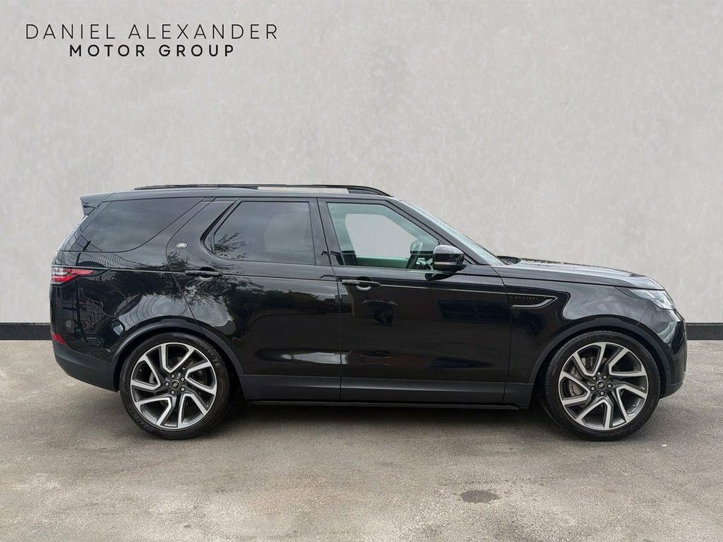 Land Rover Discovery 3L Hse Luxury PL69XSC Black #5