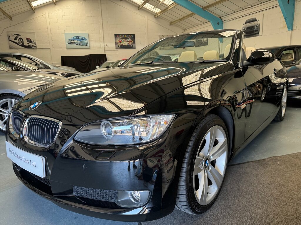 BMW 3 Series 3.0 330I Se Highline Convertible Black #2