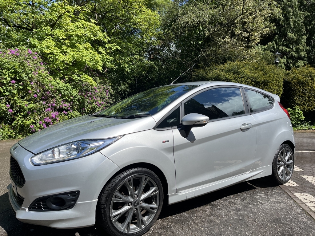 Ford Fiesta Hatchback YD66DPY Silver #4