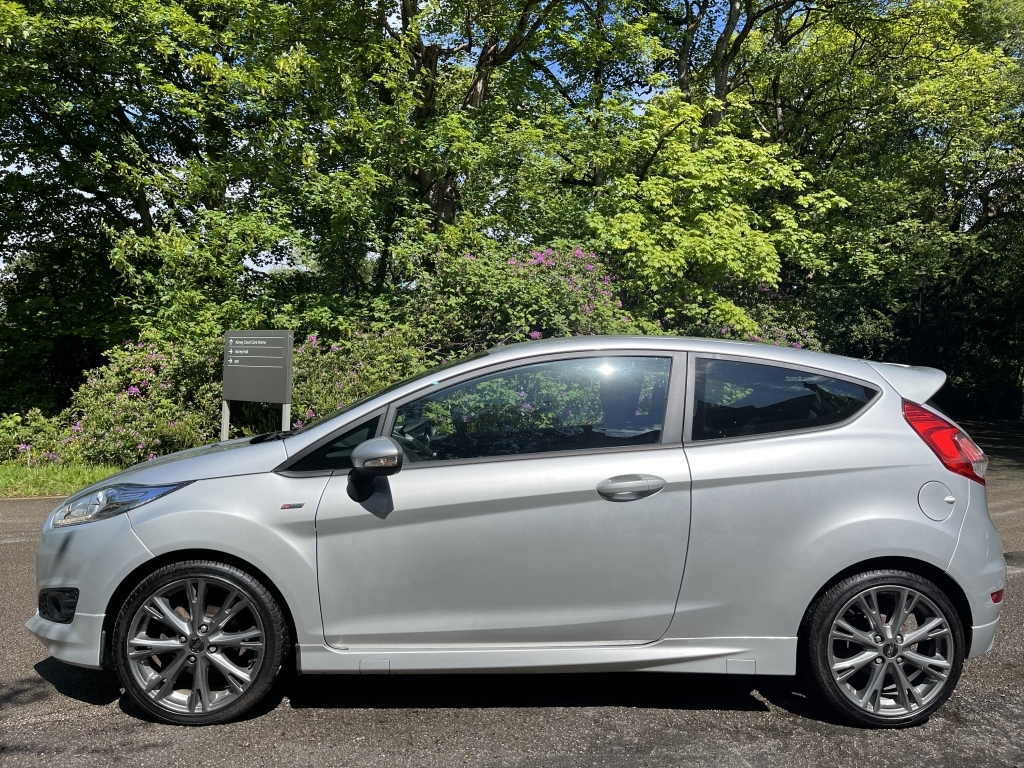 Ford Fiesta Hatchback YD66DPY Silver #5