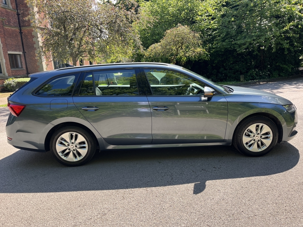 Skoda Octavia Estate BJ21LLN Grey #3