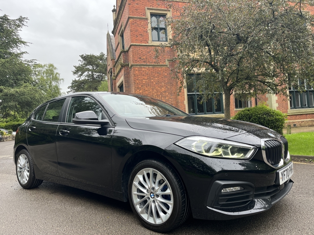 BMW 1 Series Hatchback Black
