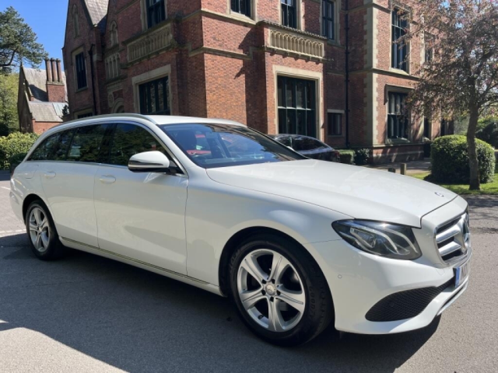 Mercedes-Benz E Class Estate ND17GCY White #3