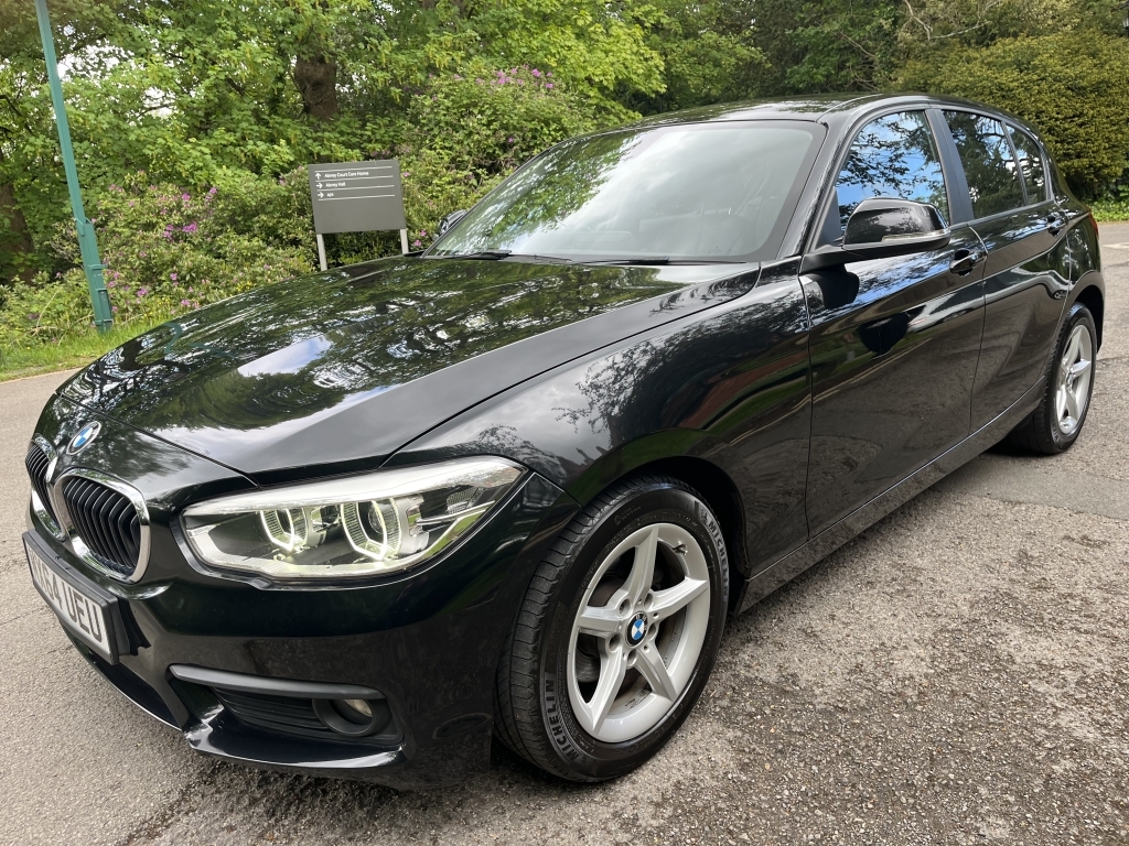 BMW 1 Series Hatchback MX64UEU Black #3