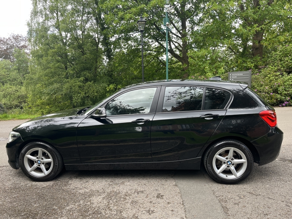BMW 1 Series Hatchback MX64UEU Black #2