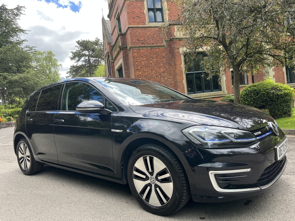Volkswagen e-Golf E-golf Black
