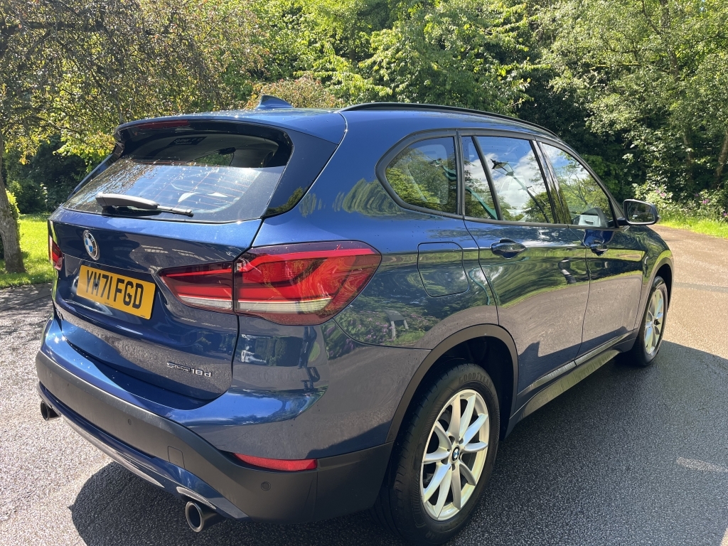 BMW X1 Estate YM71FGD Blue #4