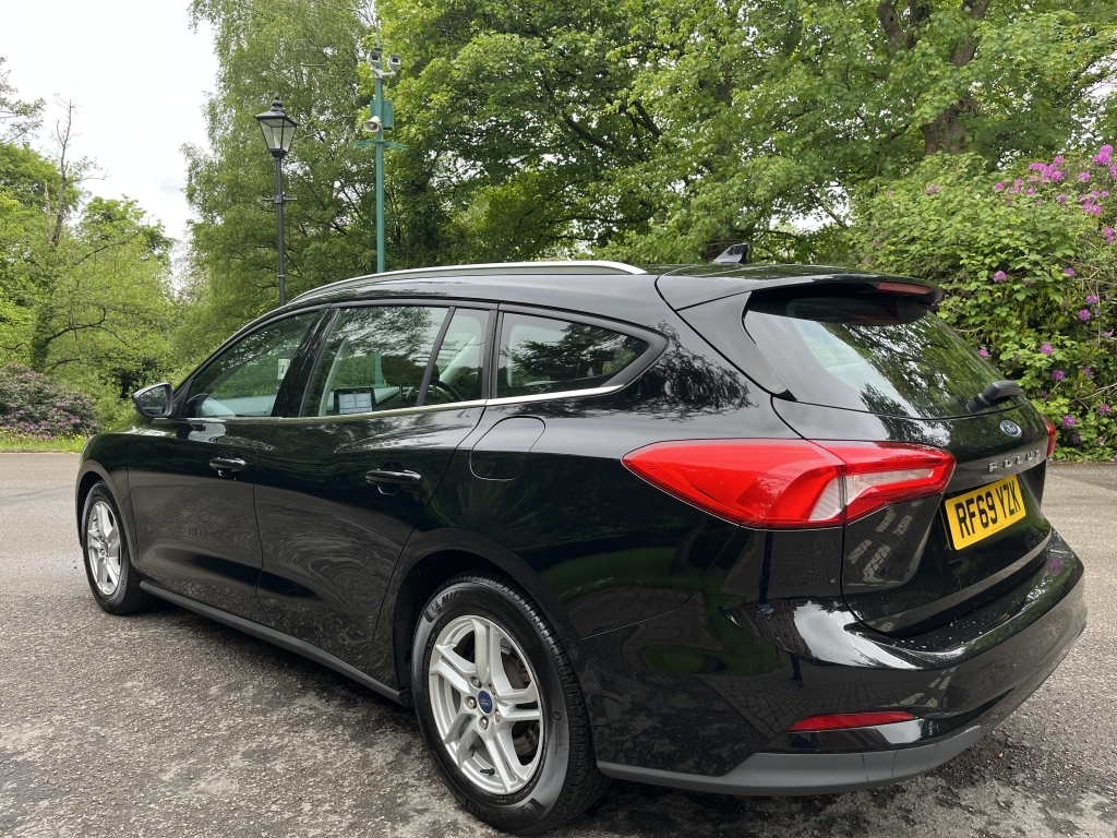 Ford Focus Estate RF69YZK Black #6
