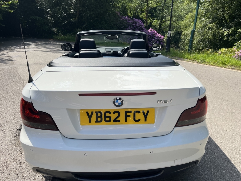 BMW 1 Series Convertible YB62FCY White #4