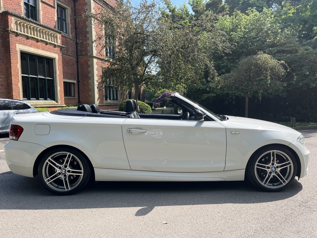 BMW 1 Series Convertible YB62FCY White #2