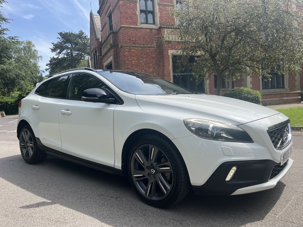 Volvo V40 Cross Country Hatchback White