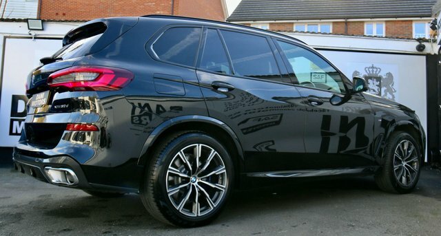 BMW X5 Suv SM70UHR Black #3