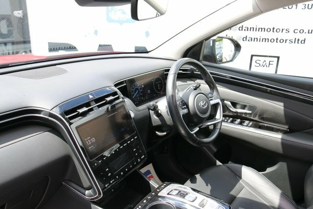 Hyundai Tucson Suv VN22WLA Red #2