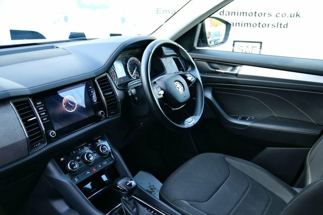 Skoda Kodiaq Suv KY22TZT Black #2