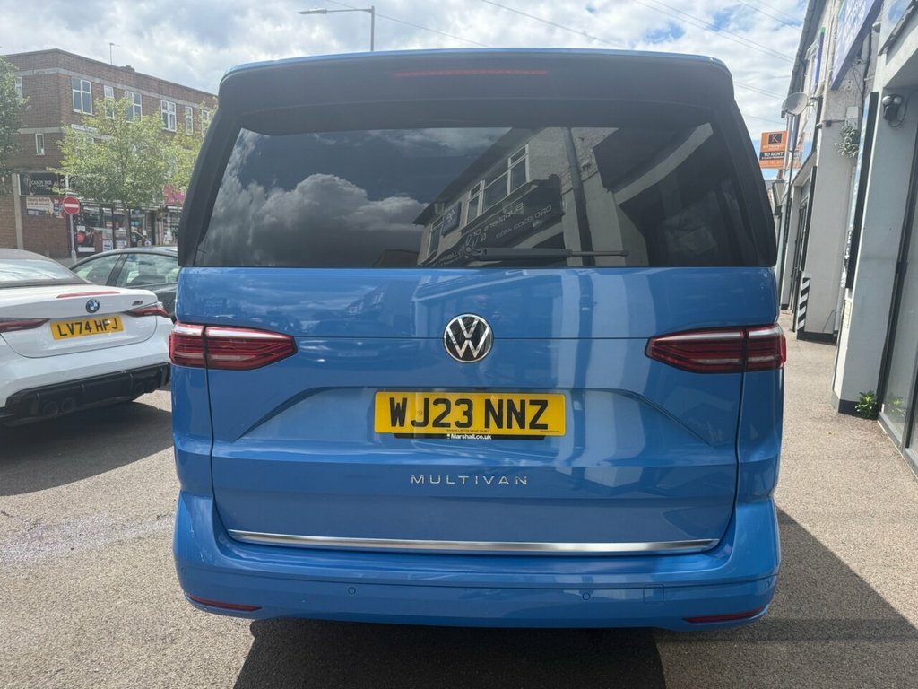 Volkswagen Multivan 2L Style Blue #5