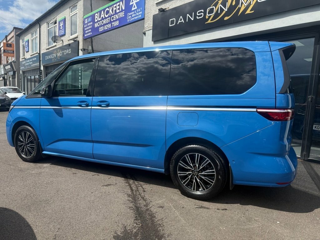 Volkswagen Multivan 2L Style Blue #4