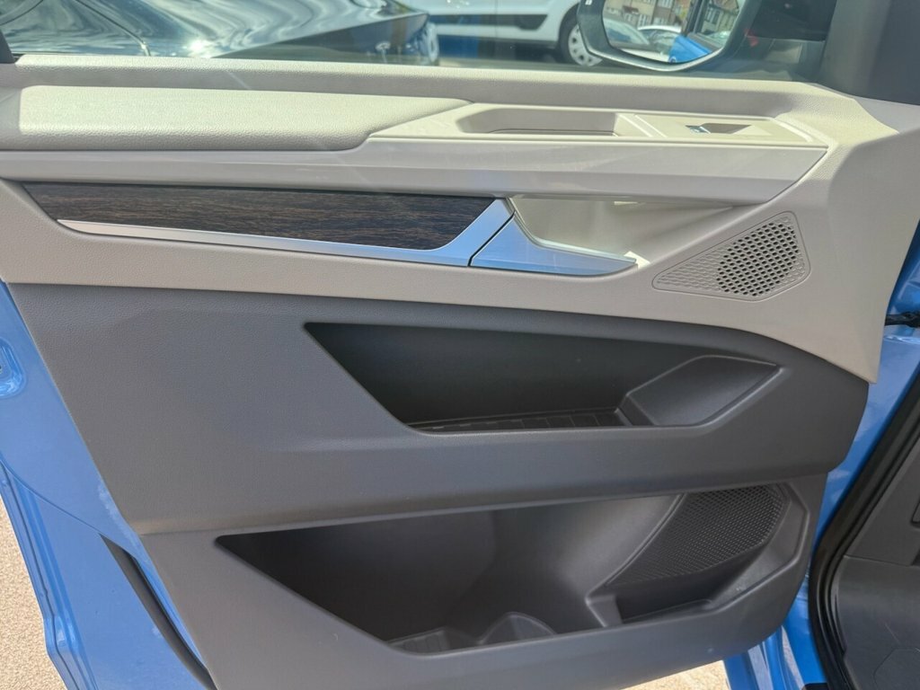 Volkswagen Multivan 2L Style Blue #6