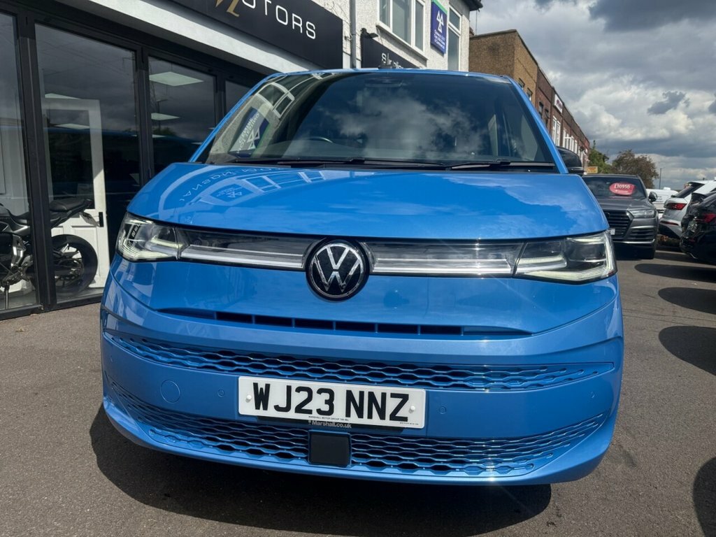 Volkswagen Multivan 2L Style Blue #3
