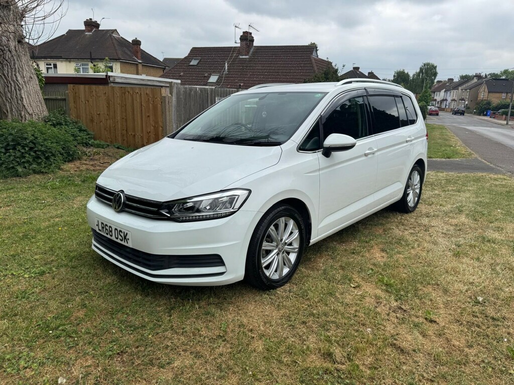 Volkswagen Touran Mpv 1.4 Tsi Bluemotion Tech Sel 201868 LR68OSK White #5