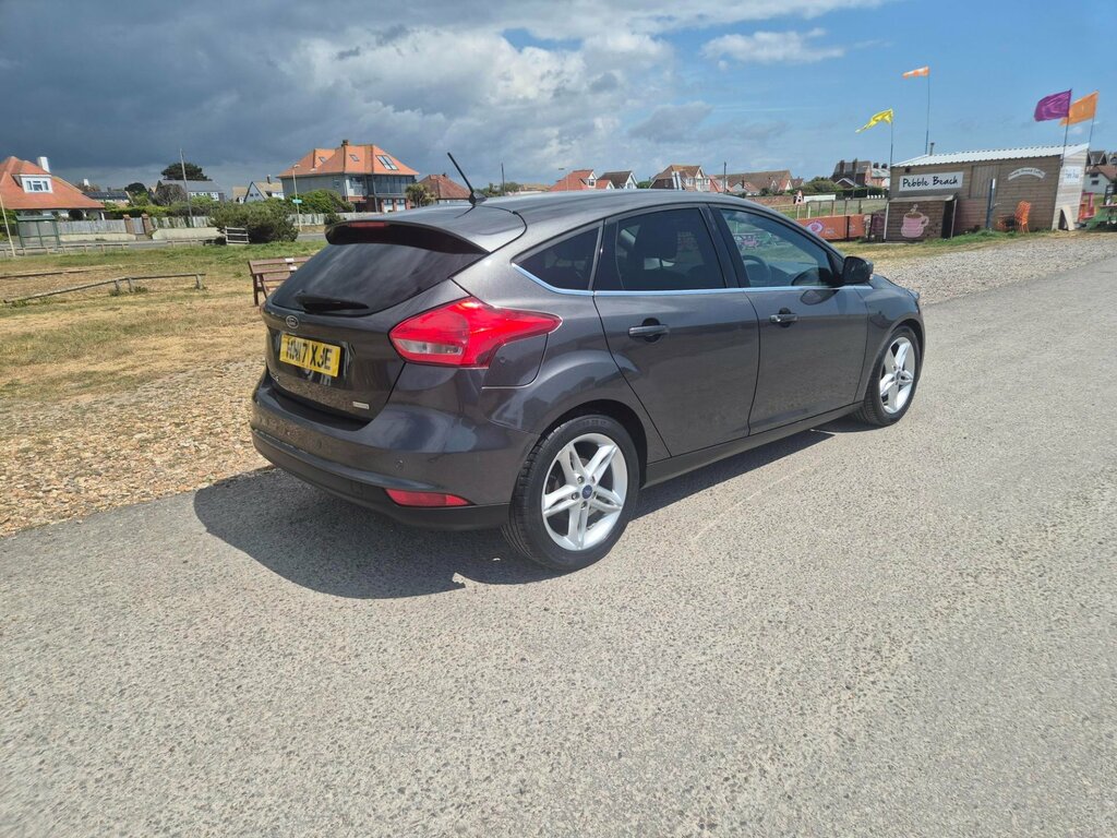 Ford Focus Zetec Edition Hatchback Grey #3
