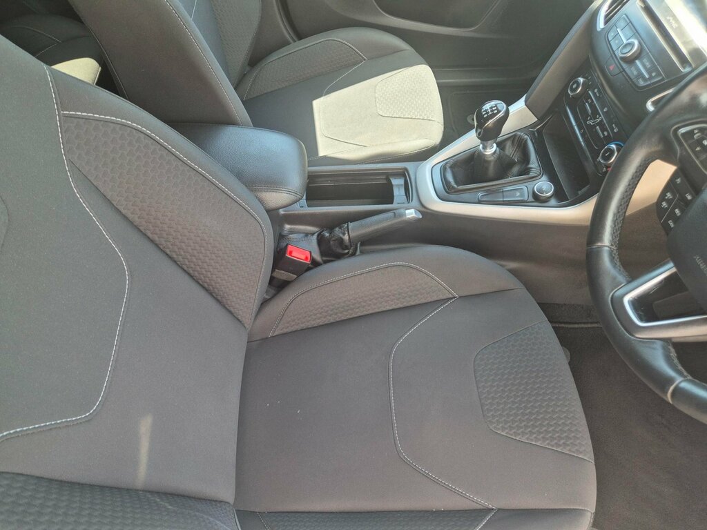 Ford Focus Zetec Edition Hatchback Grey #6