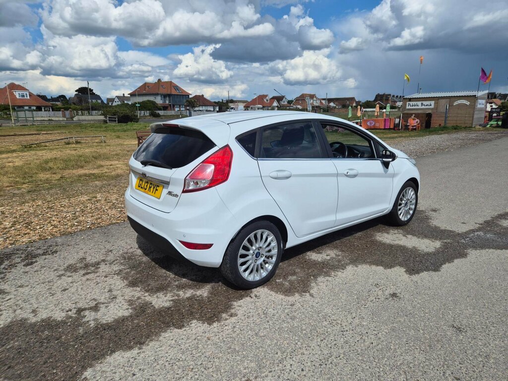 Ford Fiesta Titanium 125Ps GL13RYF White #4