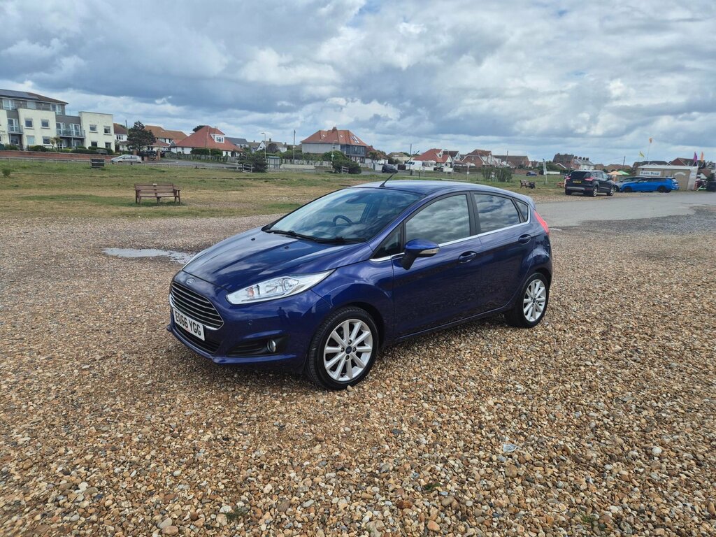 Ford Fiesta Titanium Automatic 5dr Petrol EO66YGG Blue #2