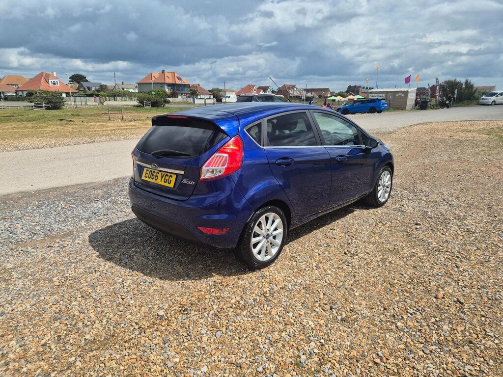 Ford Fiesta Titanium Automatic 5dr Petrol EO66YGG Blue #4