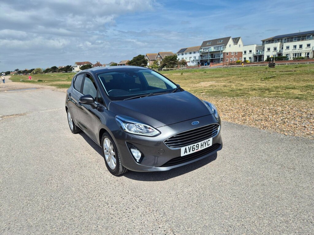Ford Fiesta Titanium 5-Door AV69HYC Grey #2