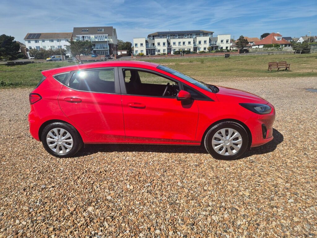 Ford Fiesta Trend 5dr Petrol Red