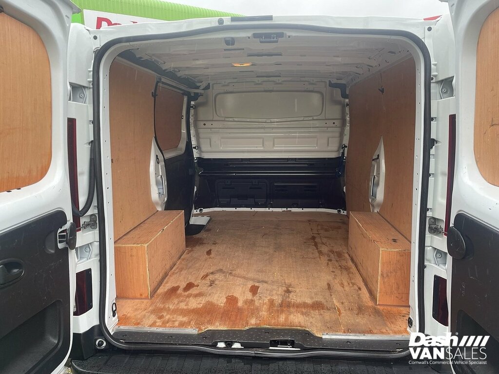 Renault Trafic Dci Blue Sl28 Sport MA23JHX White #5