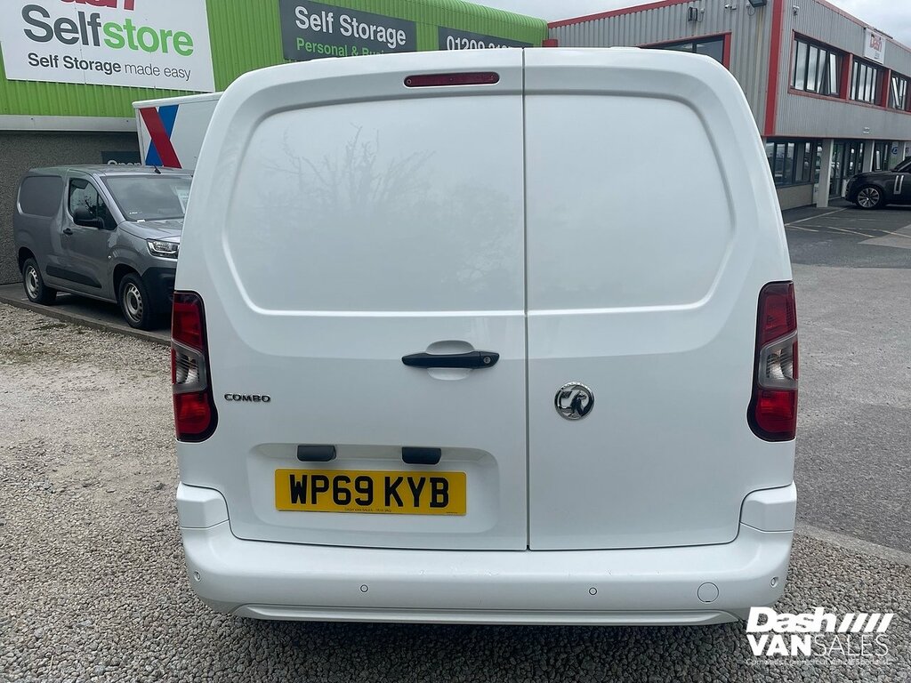 Vauxhall Combo Turbo D 2300 Sportive WP69KYB White #4