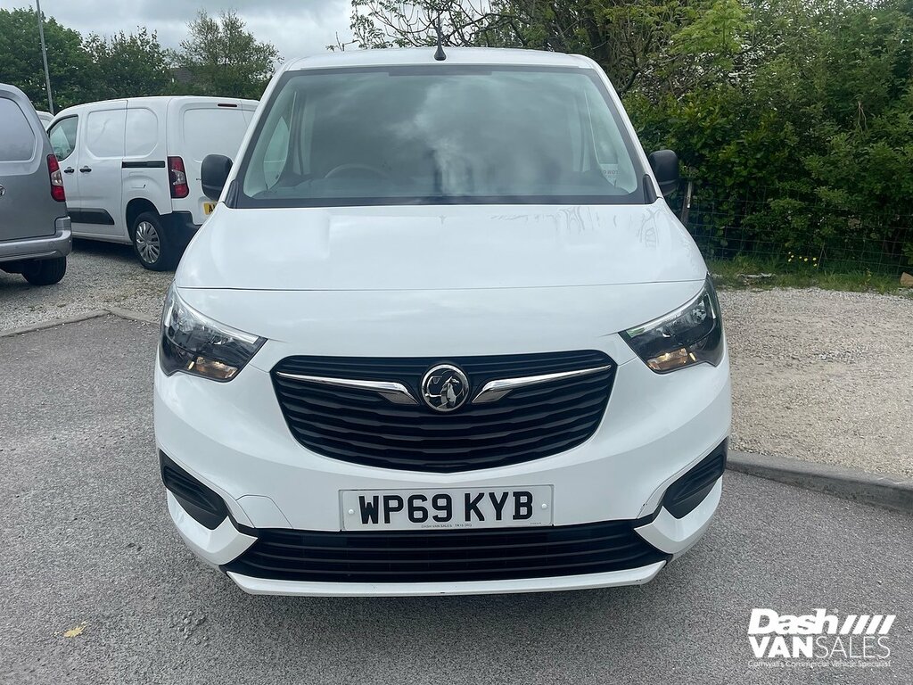 Vauxhall Combo Turbo D 2300 Sportive WP69KYB White #2