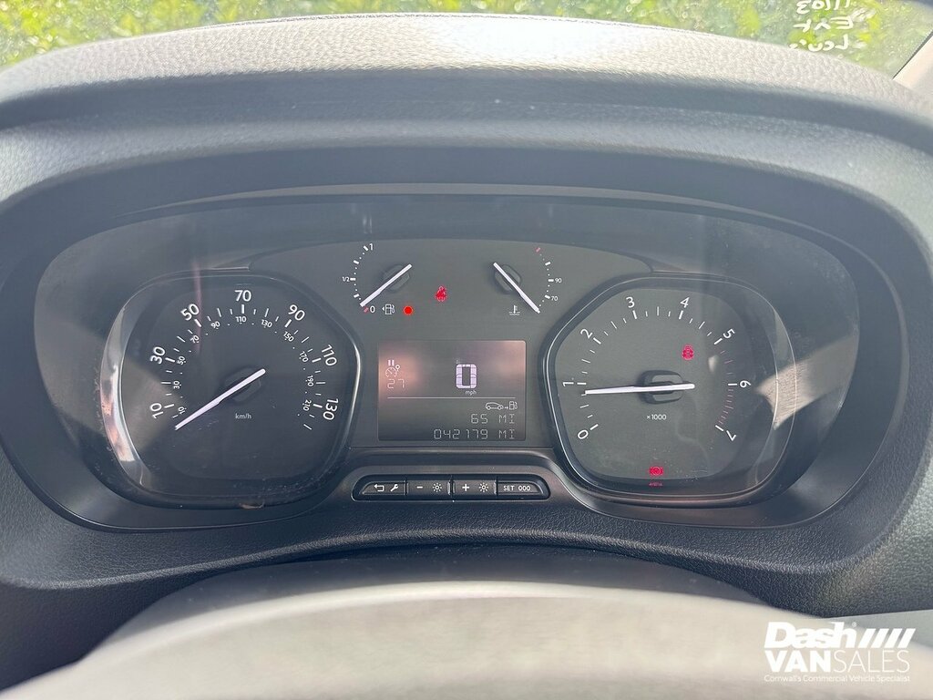 Vauxhall Vivaro Turbo D 2900 Prime DT23HTY White #6