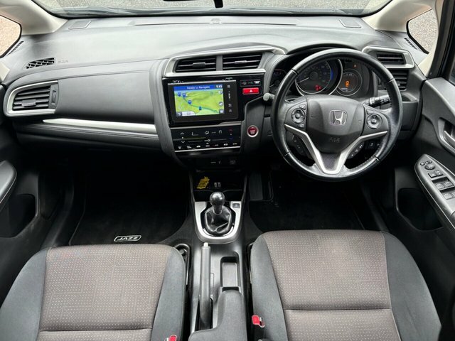 Honda Jazz 2017 1.3 I-vtec Ex Navi Hatchback Manua OE67KWX Grey #4