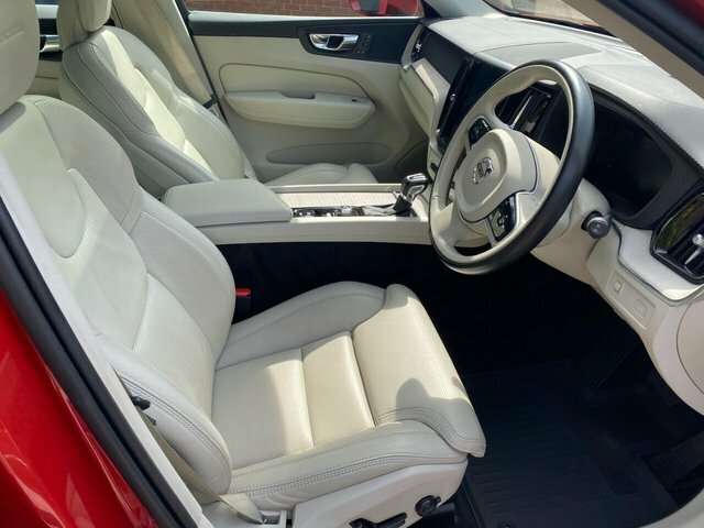 Volvo XC60 2019 2.0 T5 Inscription Pro Suv Aw FV69KDX Red #4
