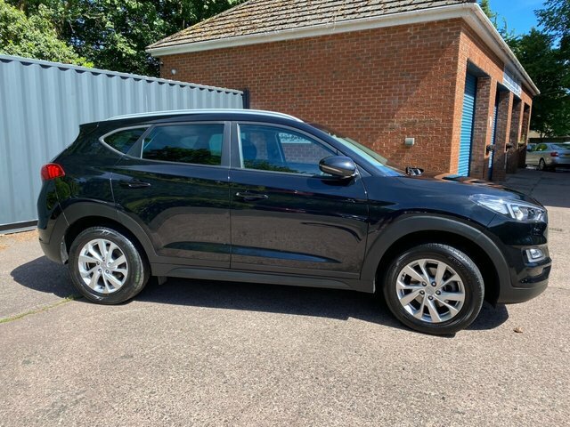 Hyundai Tucson 2018 1.6 Gdi Blue Drive Se Nav Suv Manu DG68ZUA Black #2