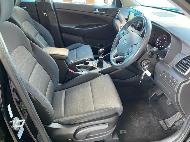 Hyundai Tucson 2018 1.6 Gdi Blue Drive Se Nav Suv Manu DG68ZUA Black #4