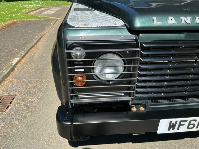 Land Rover Defender 2011 2.4 Tdci Hard Top Suv 4Wd S Green #3