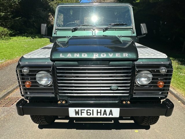 Land Rover Defender  Black #10