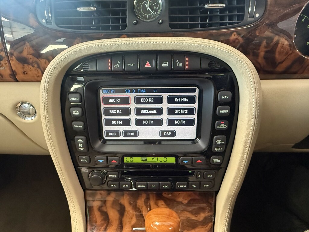 Jaguar XJ 3.0 Se Blue #12