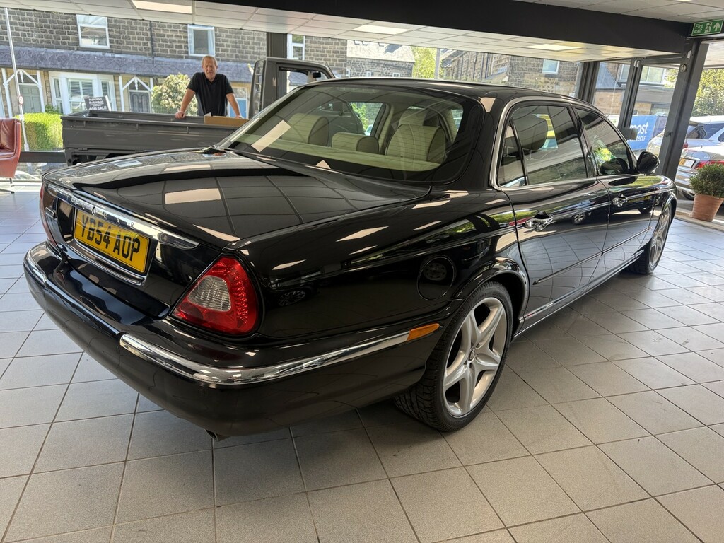 Jaguar XJ 4.2 Xj8 Sovereign Lwb 200454 Black #6