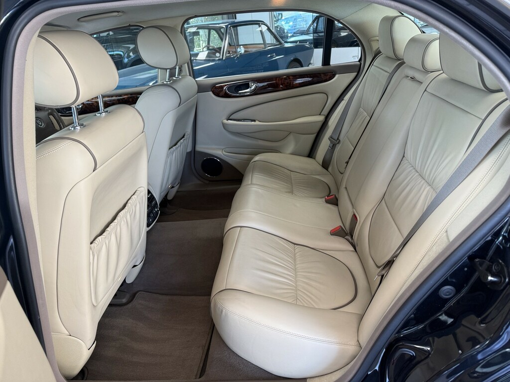 Jaguar XJ 3.0 Se Blue #19