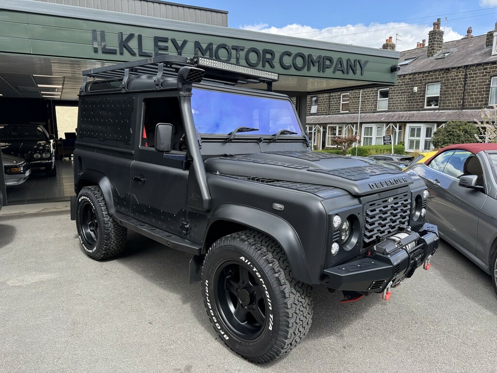 Land Rover Defender 90 2.2 Tdci 201262 Black
