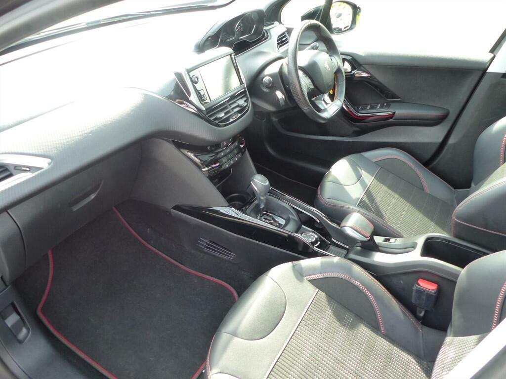 Peugeot 2008 1.2 Puretech Gt Line Eat Euro 6 Ss Grey #6