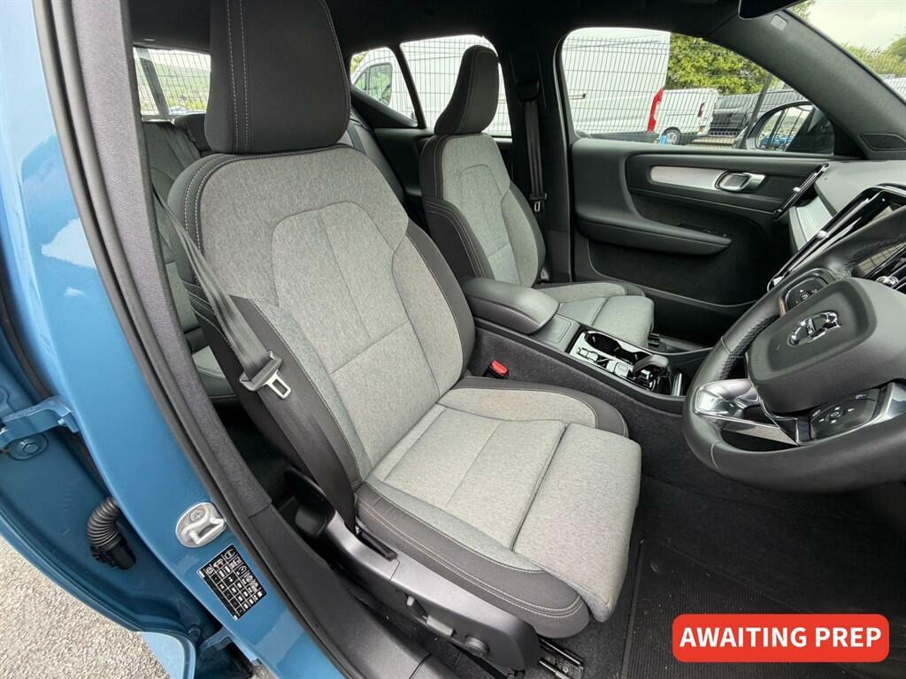 Volvo XC40 2.0 B3 Mhev Plus Dark Dct Euro 6 Ss PX73WVG Blue #5