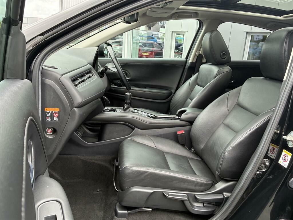 Honda Hr-V Hr-v 1.5 I-vtec Ex Cvt White #17
